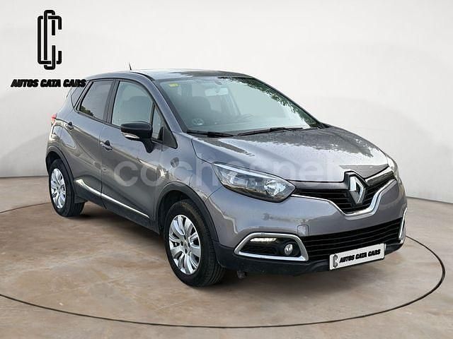 Gris / plata Usado 2016 Renault Captur LIMITED SUV | 7990 € (Buen precio) - Imagen 1/4