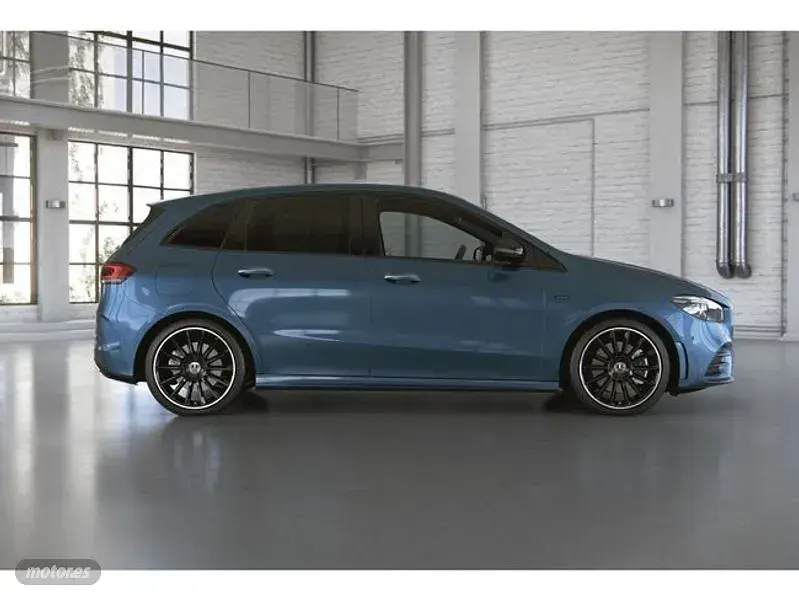 Usado Mercedes B250 217 CV (159 kW) 2021 Azul Utilitario