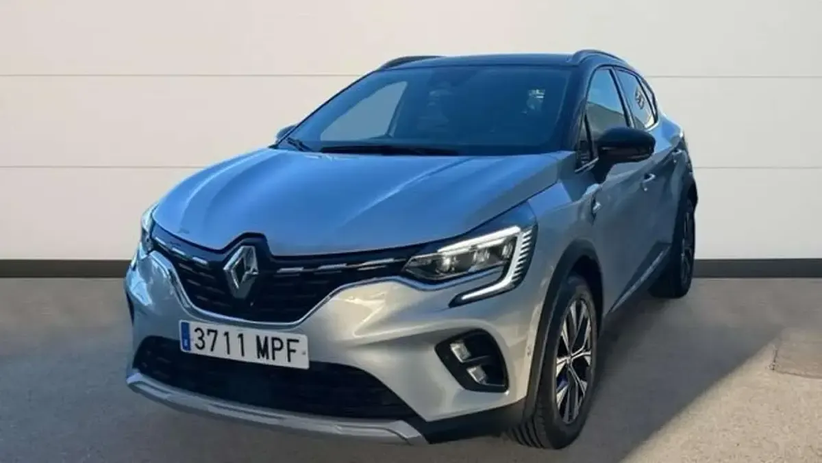 Usado Renault Captur Techno 90 CV (66 kW) 2024 Gris SUV