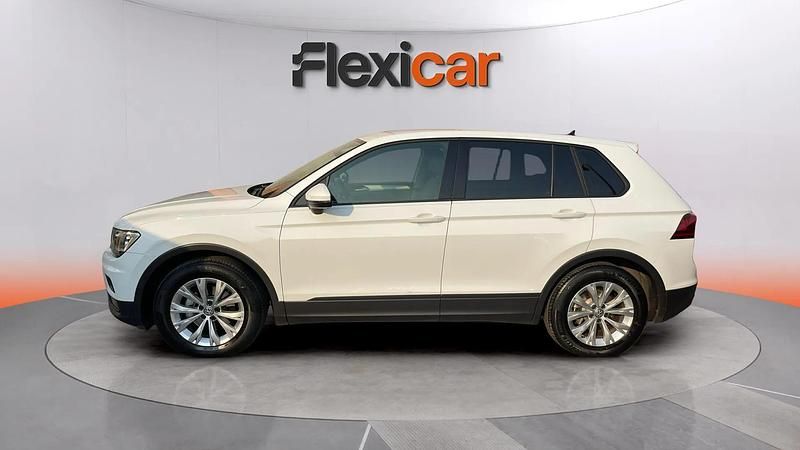 Usado VW Tiguan Edition 125 CV (91 kW) 2018 Blanco SUV