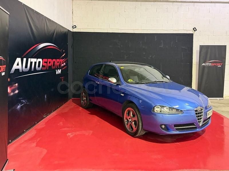 Usado Alfa Romeo 147 120 CV (88 kW) 2007 Azul Utilitario