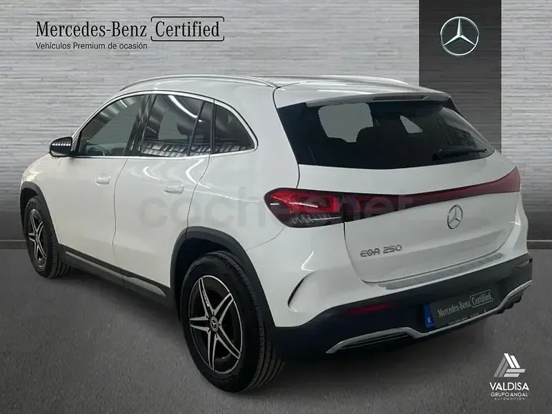 Usado Mercedes EQA250 AMG line 139 kW (190 CV) 2022 Blanco polar SUV