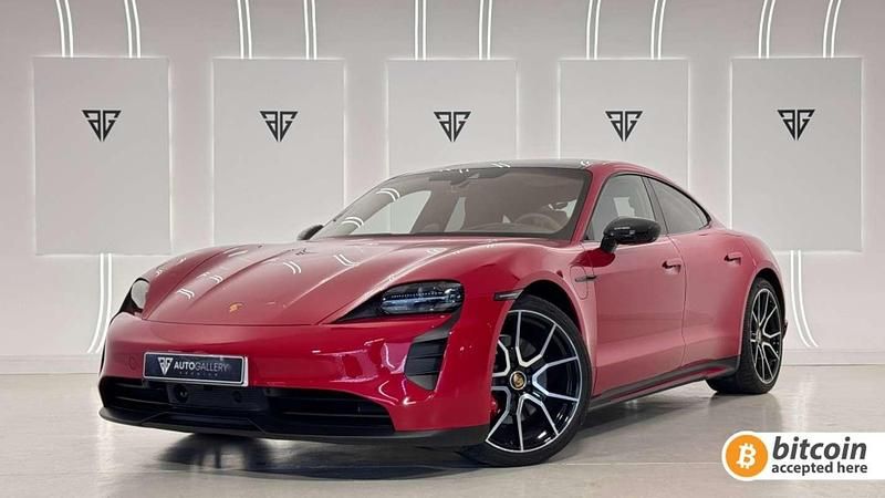Usado Porsche Taycan 4S 389 kW (530 CV) 2023 Rojo Berlina