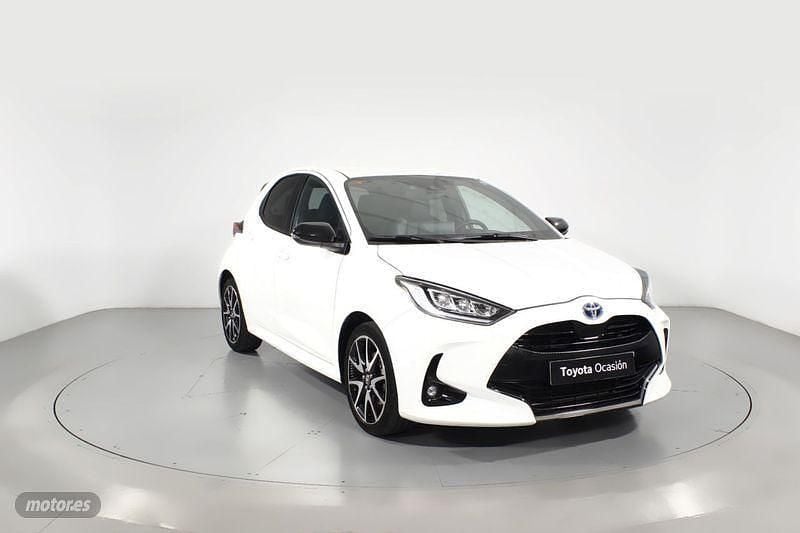 Blanco Usado 2021 Toyota Yaris Style Berlina | 21.800 € (Precio justo) - Imagen 1/4