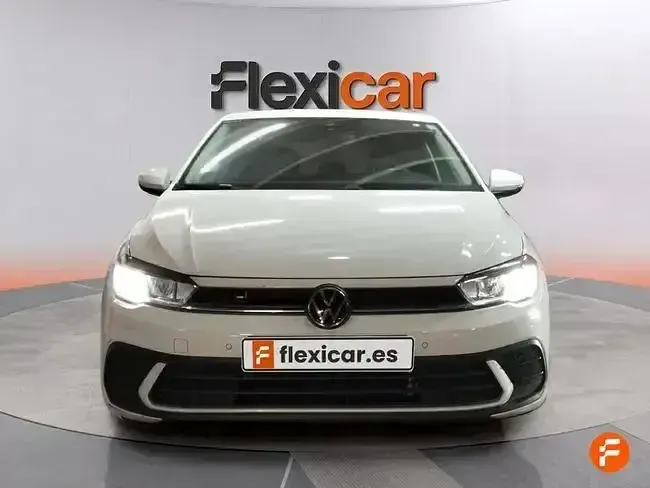 Usado VW Polo Life 95 CV (69 kW) 2023 Azul Utilitario
