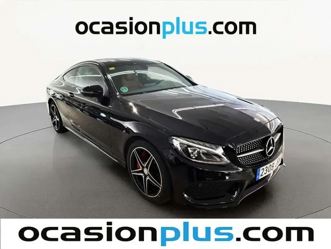Usado Mercedes C300 245 CV (180 kW) 2016 Negro Coupe