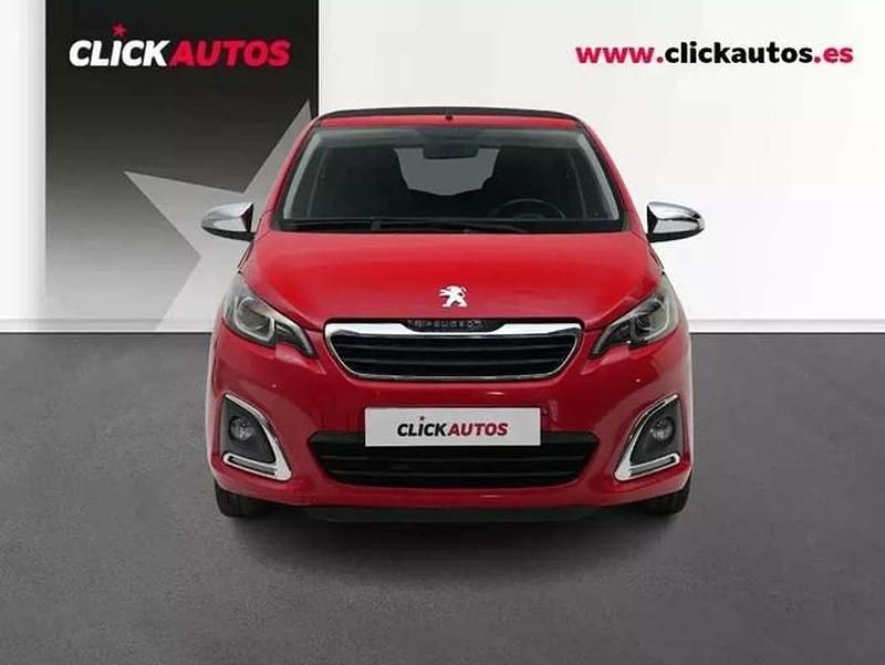 Usado Peugeot 108 Allure 72 CV (52 kW) 2021 Rojo Utilitario