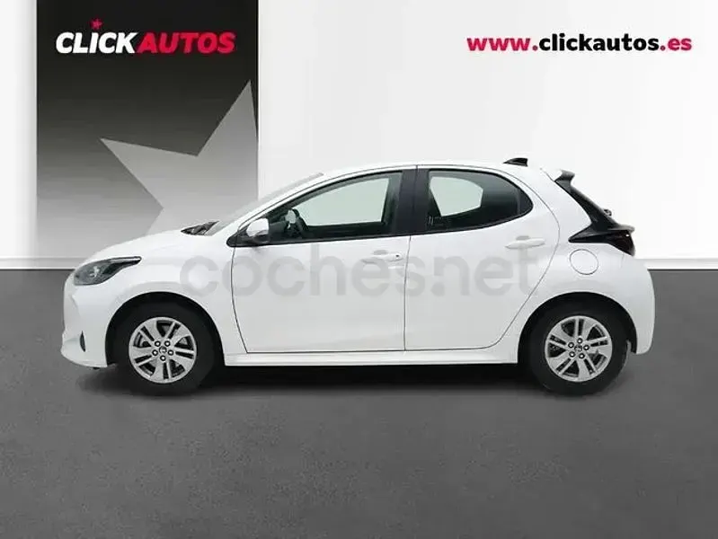 Usado Toyota Yaris Hybrid Business Edition 116 CV (85 kW) 2025 Blanco Berlina