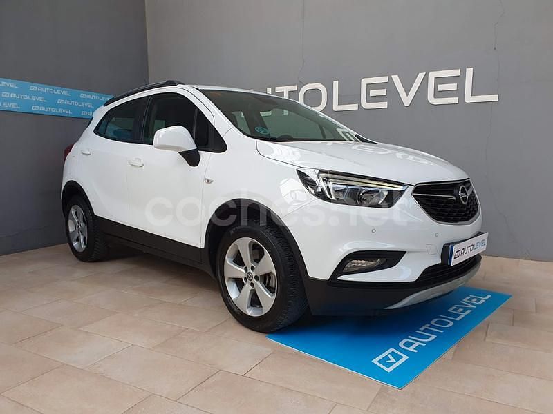 Blanco Usado 2018 Opel Mokka X Selective SUV | 13.990 € (Un poco caro) - Imagen 1/4