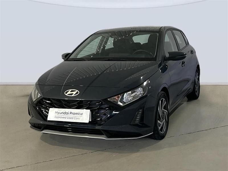 Aurora grey Usado 2024 Hyundai i20 Berlina | 15.395 € (Buen precio) - Imagen 1/4