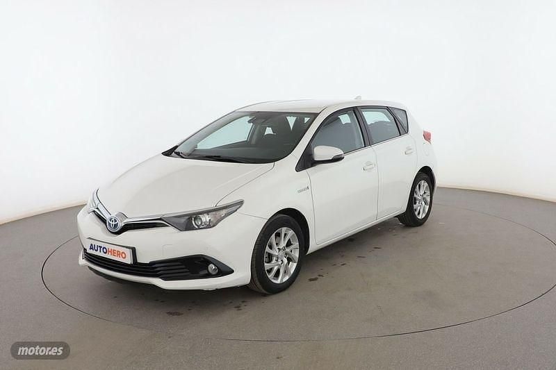 Blanco Usado 2017 Toyota Auris Hybrid Active Berlina | 15.199 € (Precio justo) - Imagen 1/3