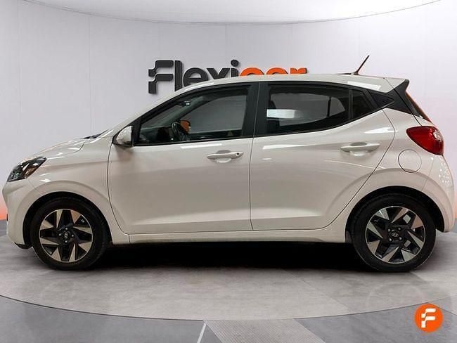 Usado Hyundai i10 67 CV (49 kW) 2023 Blanco Utilitario