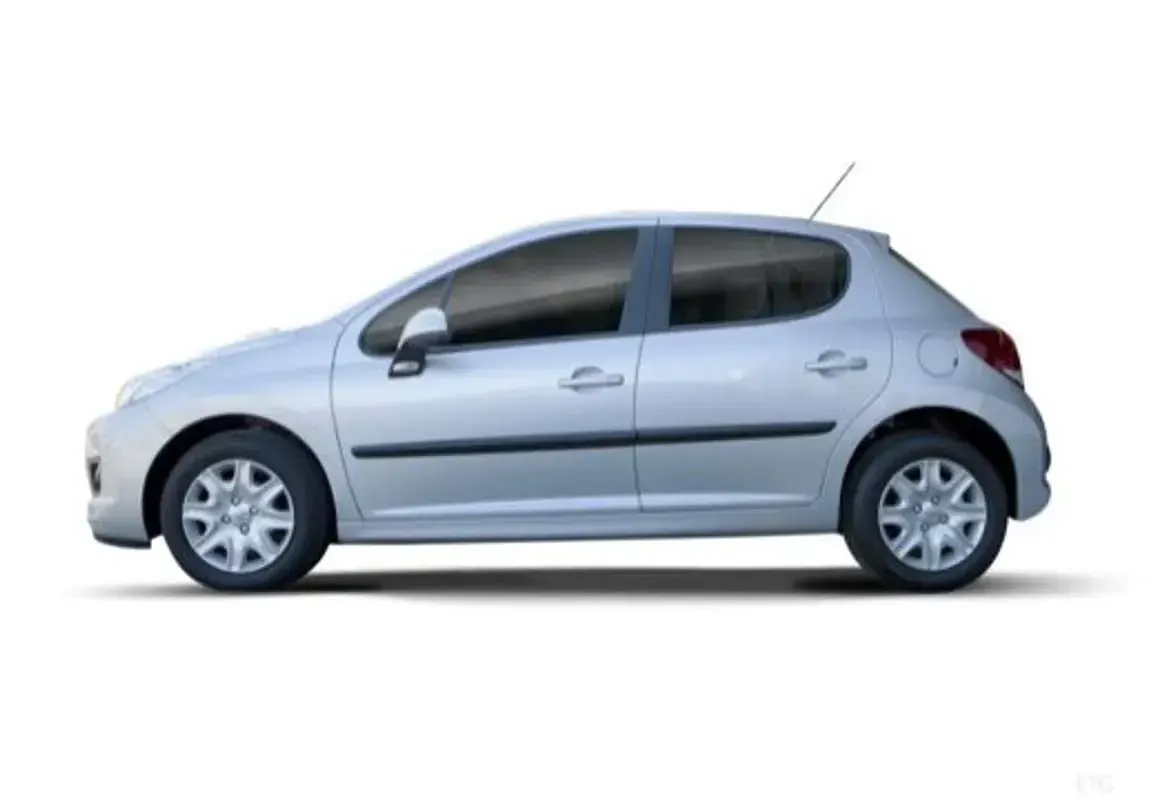Usado Peugeot 207 68 CV (50 kW) 2013 Blanco Utilitario