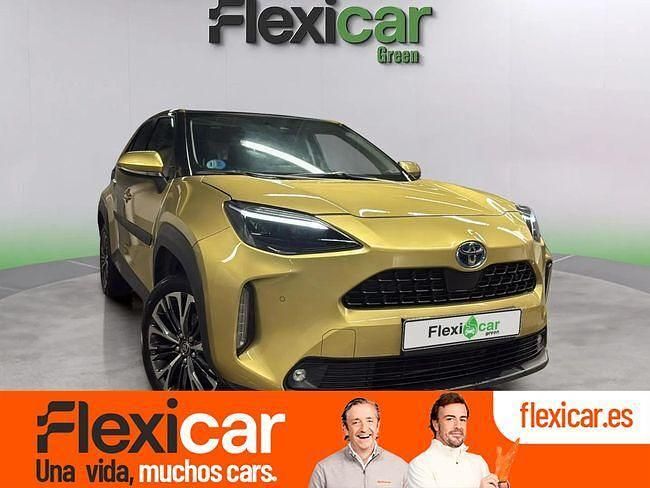 Amarillo Usado 2023 Toyota Yaris Hybrid Style | 24.490 € (Caro) - Imagen 1/4