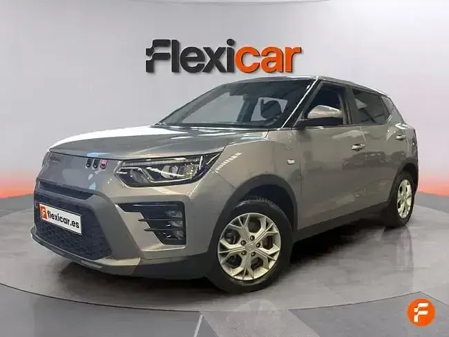 Usado SsangYong Tivoli 163 CV (119 kW) 2024 Gris SUV