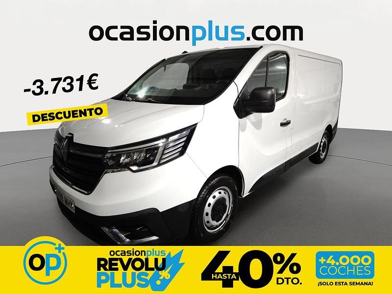 Usado Renault Trafic 130 CV (95 kW) 2023 Blanco Monovolumen
