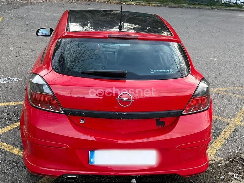 Rojo Usado 2008 Opel Astra GTC Sport Berlina | 3200 € (Buen precio) - Imagen 1/4
