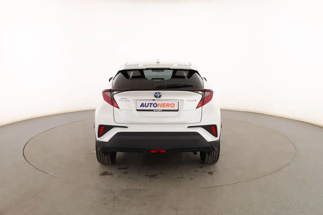 Usado Toyota C-HR Advance 122 CV (89 kW) 2022 Blanco SUV