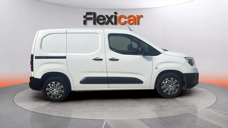 Usado Opel Combo Edition+ 102 HP (75 kW) 2021 Branco Monovolume