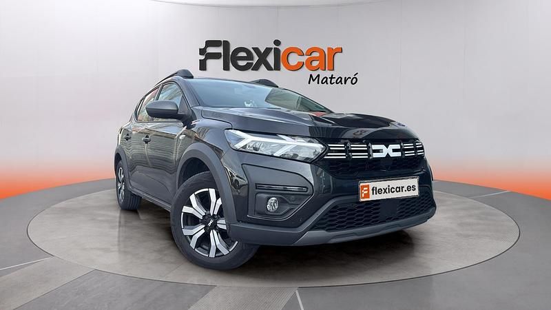 Usado Dacia Sandero Essentiel 101 CV (74 kW) 2023 Gris Berlina