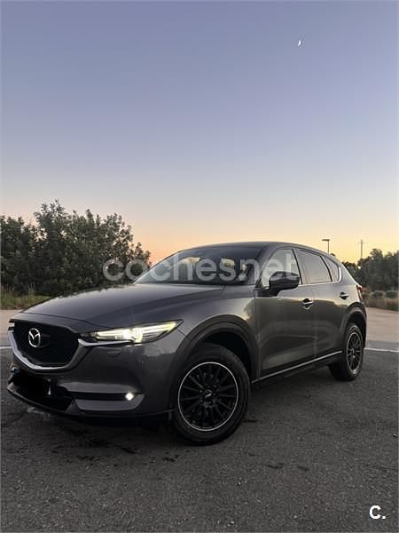 Usado Mazda CX-5 Luxury 150 CV (110 kW) 2017 Gris / plata SUV