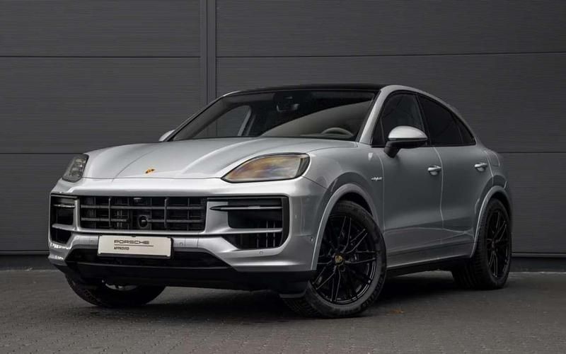 Usado Porsche Cayenne 470 CV (345 kW) 2024 Plateado SUV