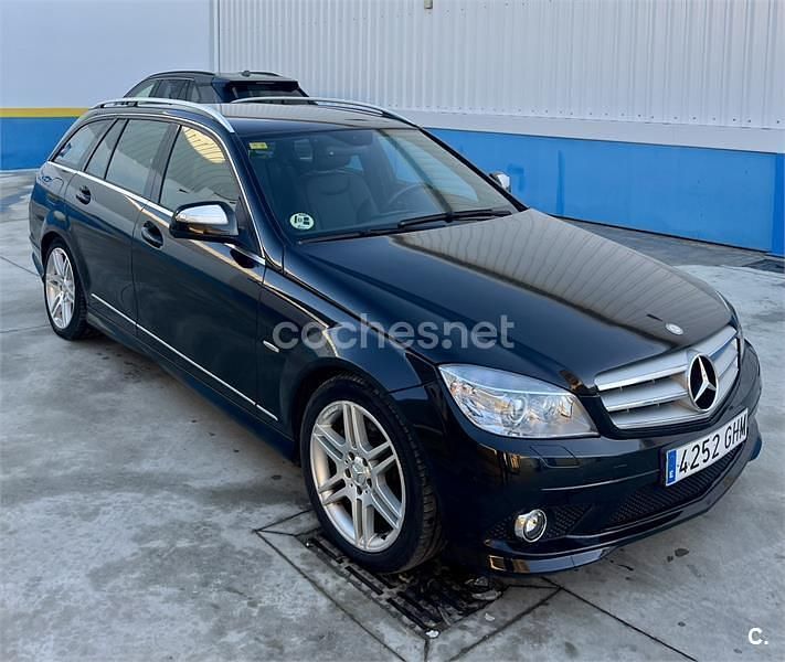 Usado Mercedes C320 Avantgarde 224 CV (164 kW) 2008 Negro Familiar