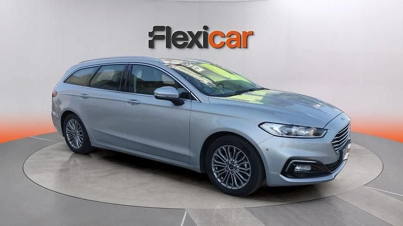 Usado Ford Mondeo Titanium 187 CV (137 kW) 2021 Gris Familiar