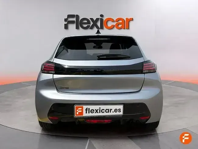 Usado Peugeot 208 Allure 100 CV (73 kW) 2025 Gris Utilitario