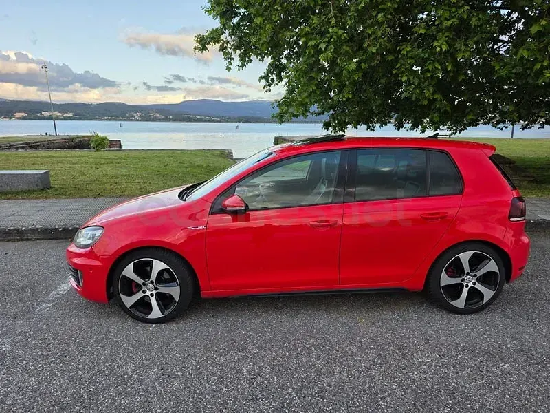 Usado VW Golf VII GTI 210 CV (154 kW) 2012 Rojo Berlina