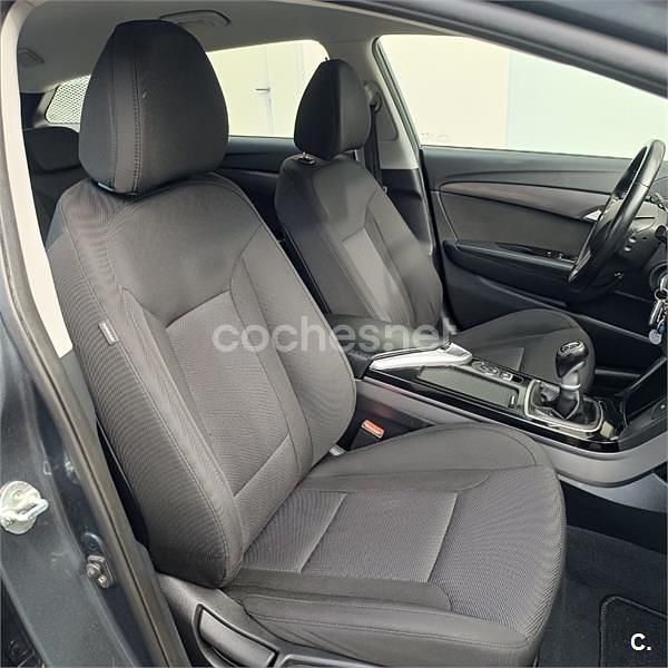 Usado Hyundai i40 115 CV (84 kW) 2015 Gris / plata Familiar