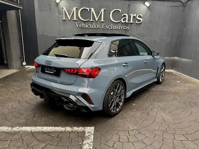 Nuevo Audi RS3 Sportback 400 CV (294 kW) 2026 Gris Utilitario