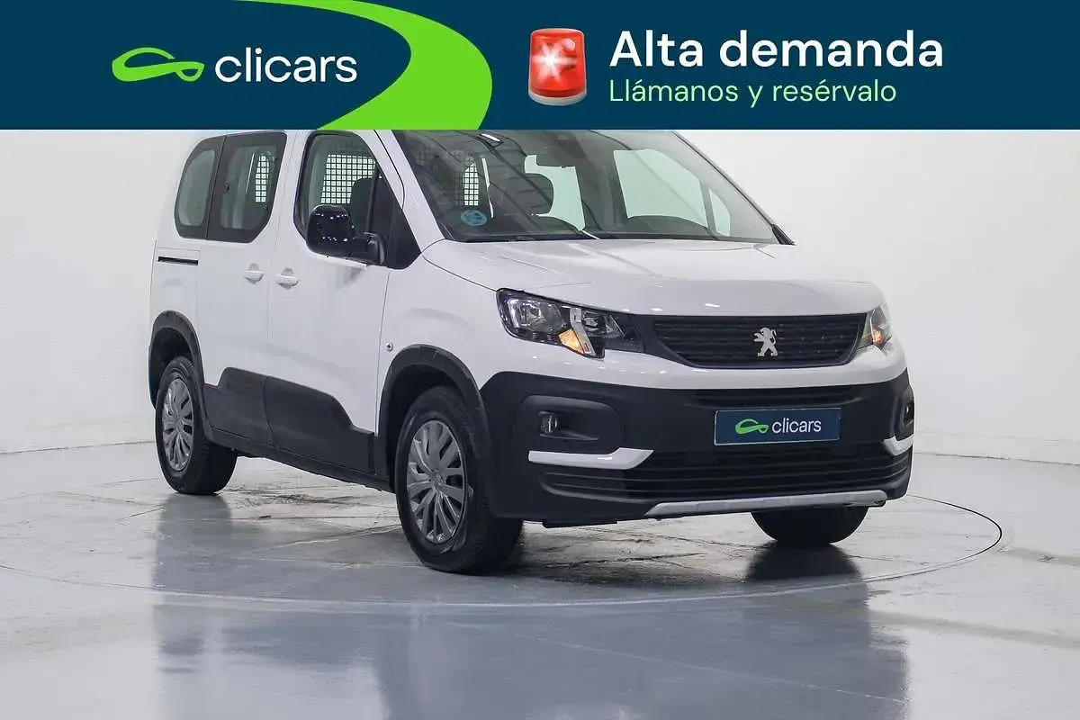 Usado Peugeot Rifter Business-Line 102 CV (75 kW) 2023 Blanco Monovolumen