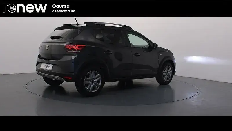 Usado Dacia Sandero Comfort 101 CV (74 kW) 2021 Gris Berlina