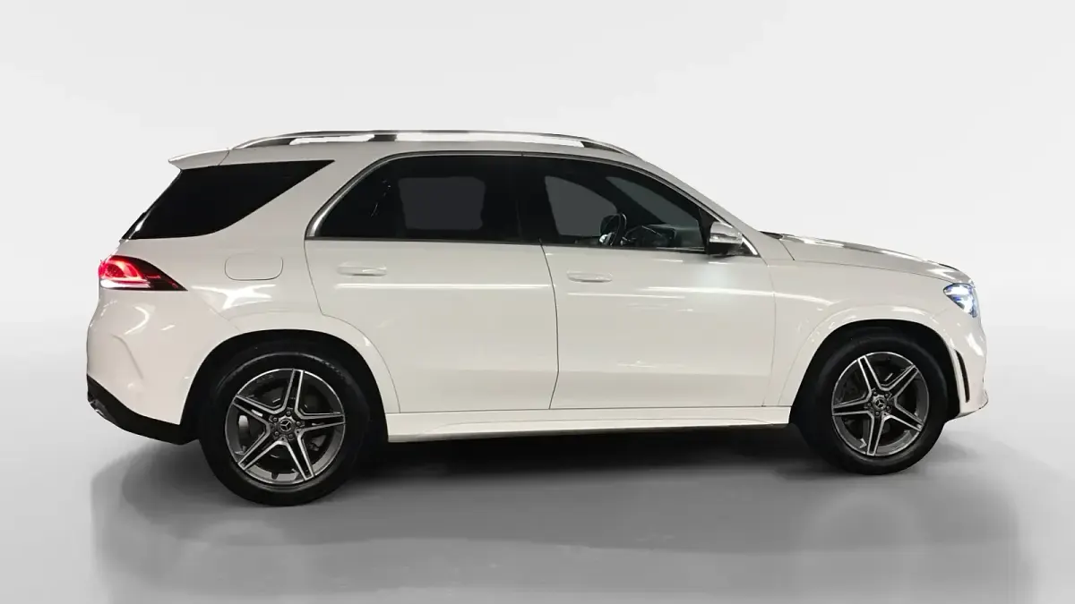 Usado Mercedes GLE300 245 CV (180 kW) 2020 SUV