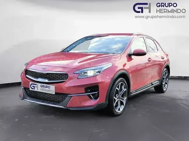 Usado Kia XCeed 136 CV (100 kW) 2022 Rojo SUV