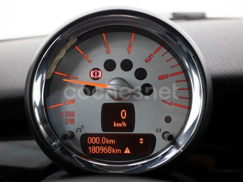 Usado Mini Cooper D 116 CV (85 kW) 2014 Gris Utilitario