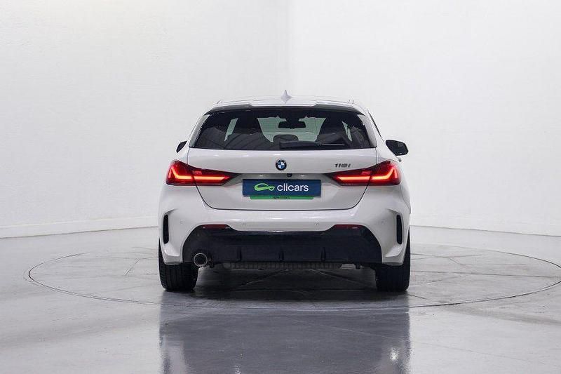 Usado BMW 118 140 CV (102 kW) 2020 Blanco Utilitario