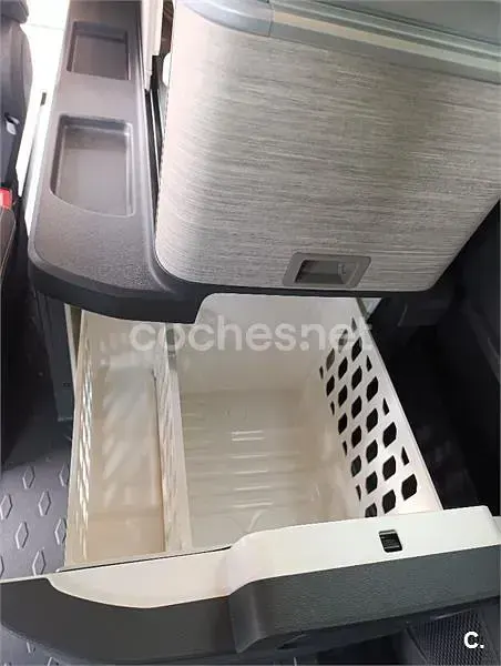 Usado VW California California 150 CV (110 kW) 2025 Granate Van