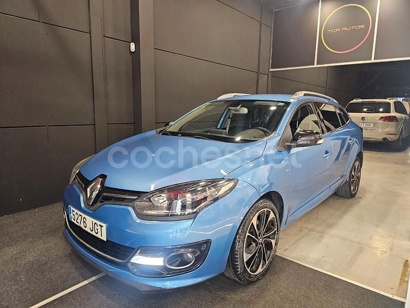 Azul Usado 2015 Renault Mégane GrandTour Bose Edition Familiar | 7900 € - Imagen 1/4