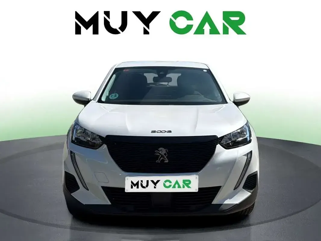 Usado Peugeot 2008 Active 110 CV (80 kW) 2021 Blanco SUV
