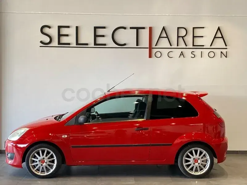 Usado Ford Fiesta Sport 90 CV (66 kW) 2009 Rojo Berlina
