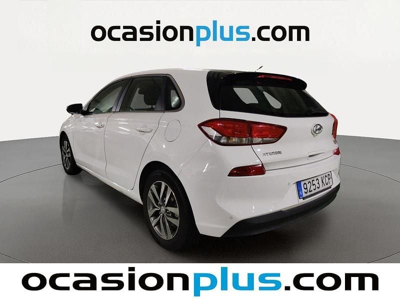 Usado Hyundai i30 120 CV (88 kW) 2017 Blanco Utilitario