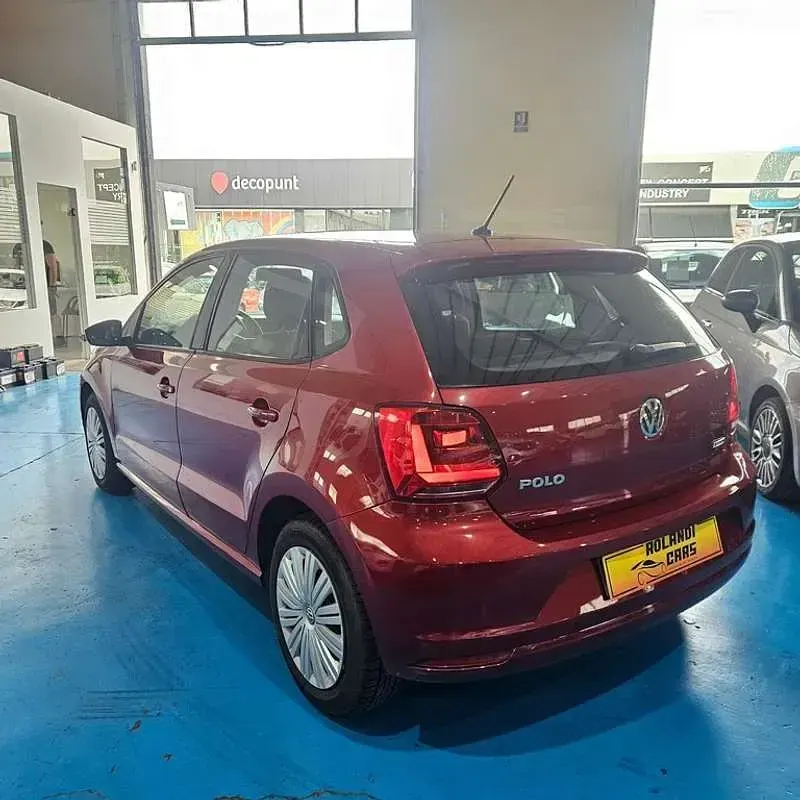 Usado VW Polo Advance 75 CV (55 kW) 2014 Burdeos Utilitario