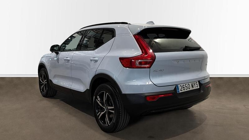 Usado Volvo XC40 Plus 163 CV (119 kW) 2025 Negro SUV