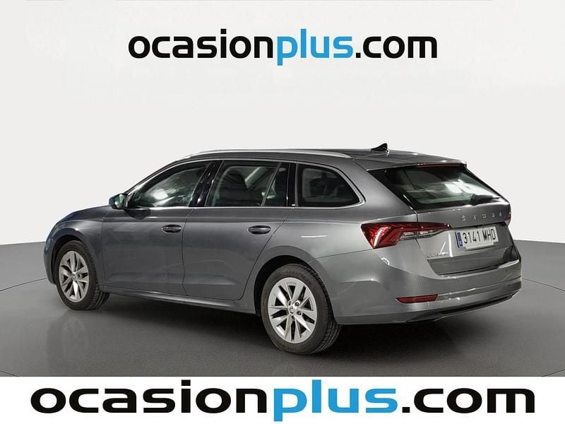 Usado Skoda Octavia Selection 150 CV (110 kW) 2023 Gris Familiar