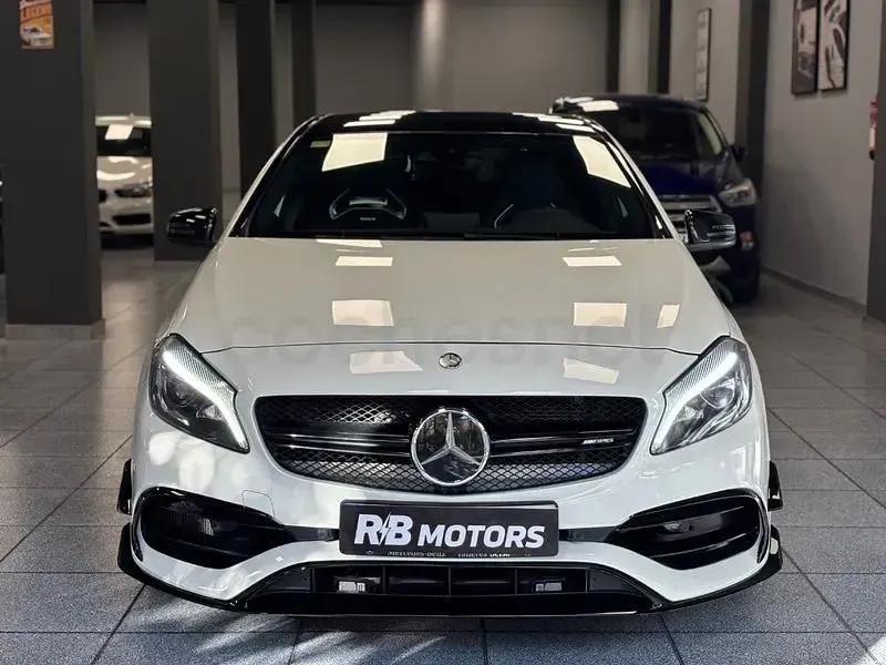 Usado Mercedes A45 AMG 381 CV (280 kW) 2016 Blanco Utilitario