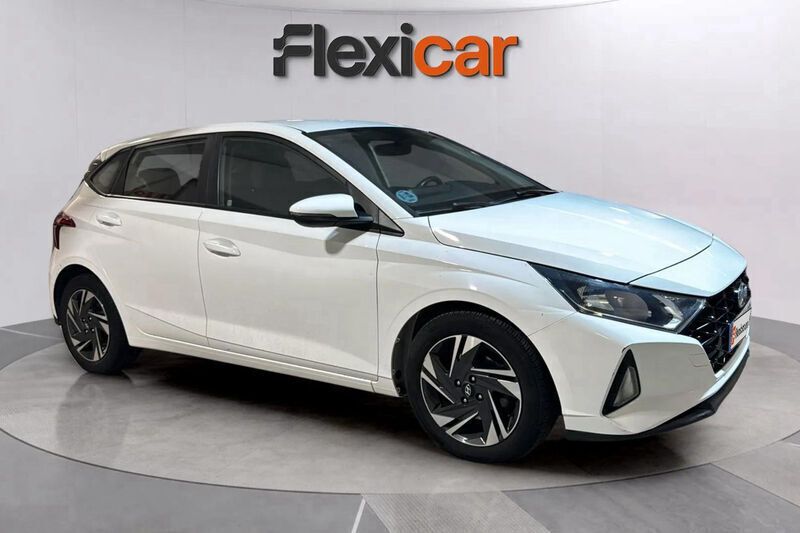 Blanco Usado 2021 Hyundai i20 Berlina | 12.990 € (Super precio) - Imagen 1/4
