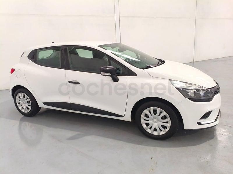 Usado Renault Clio IV LIMITED 75 CV (55 kW) 2018 Blanco Berlina