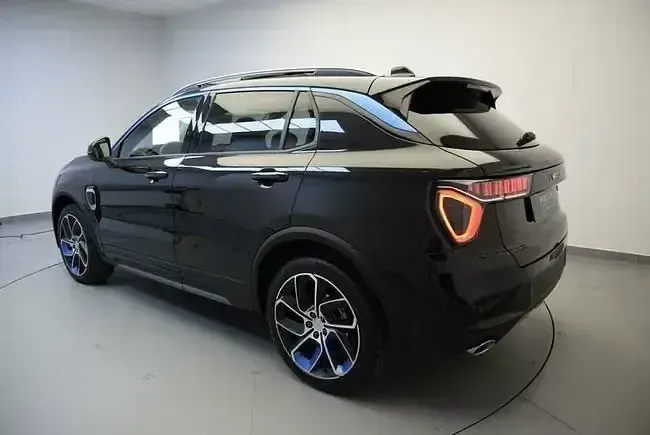 Usado Lynk & Co 01 261 CV (191 kW) 2024 Negro SUV